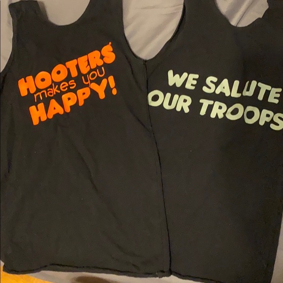 XXS Certified Hooters Black Shirts - Picture 6 of 6